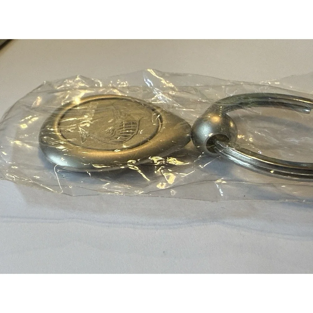 Vintage NEW Cairns Australia Silver Tone Marlin Fish - Keyring 3